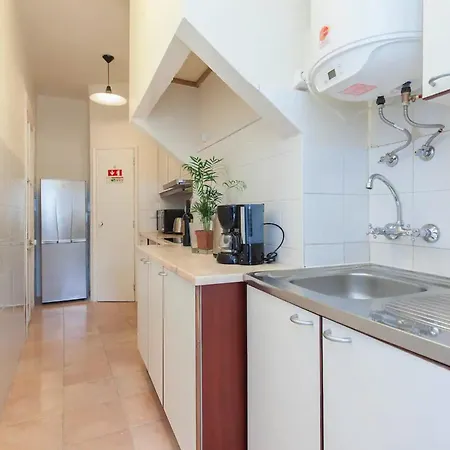 Whome Historical 2-bed Alfama Charm Apartamento